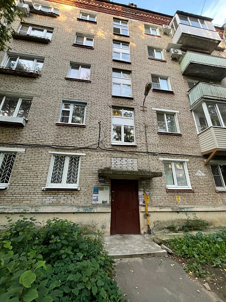 Продается 2-х комнатная квартира ул.Набережная, д.20а